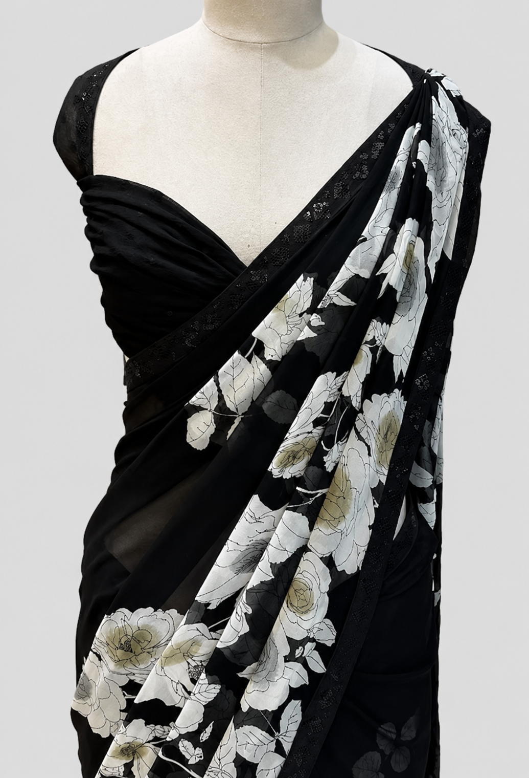 Georgette Saree with Bold Large-Scale Rose Print & Lace Border