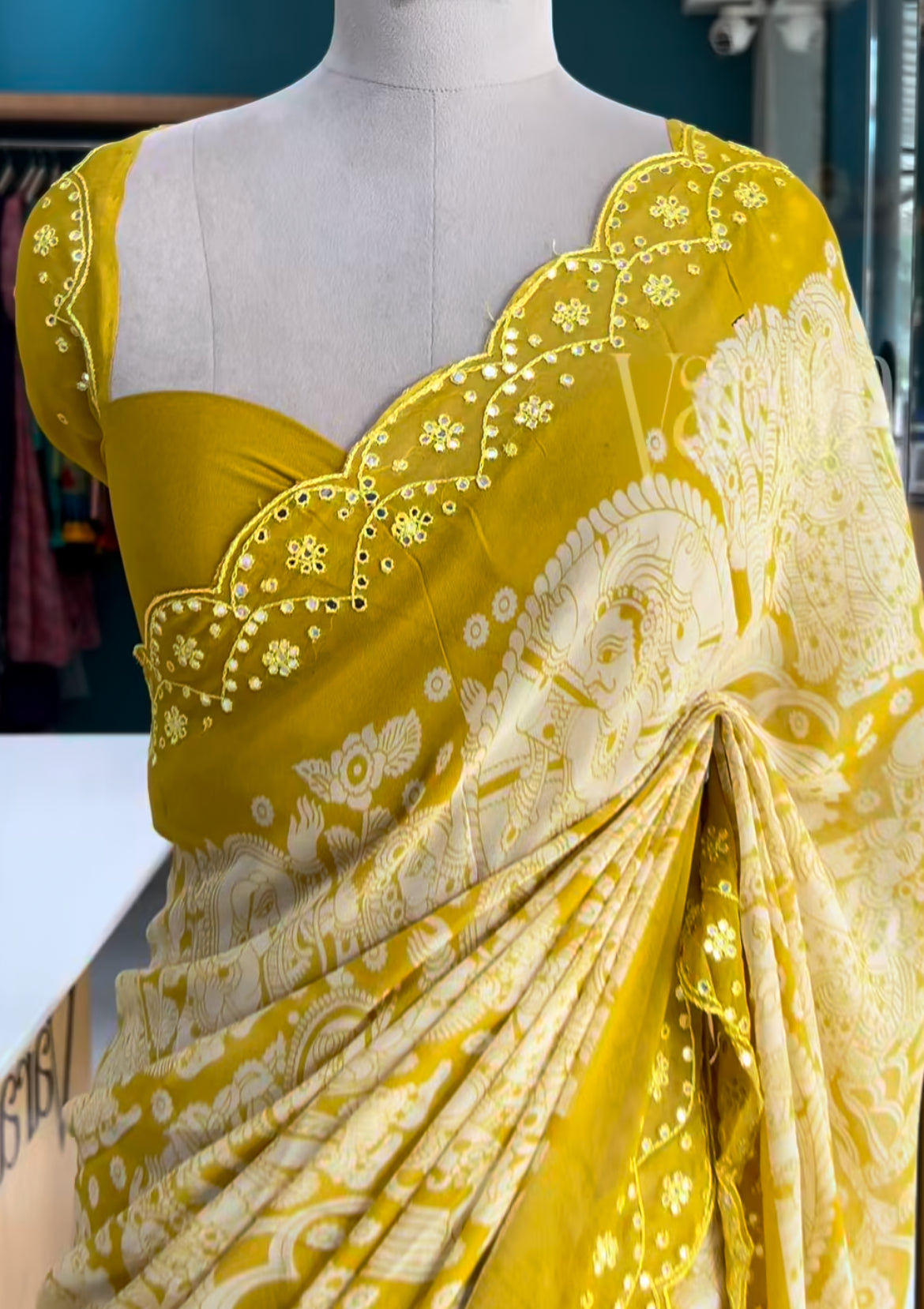 Pure Georgette Elegance with Digital Kalamkari & Mirror Scallop Detailing