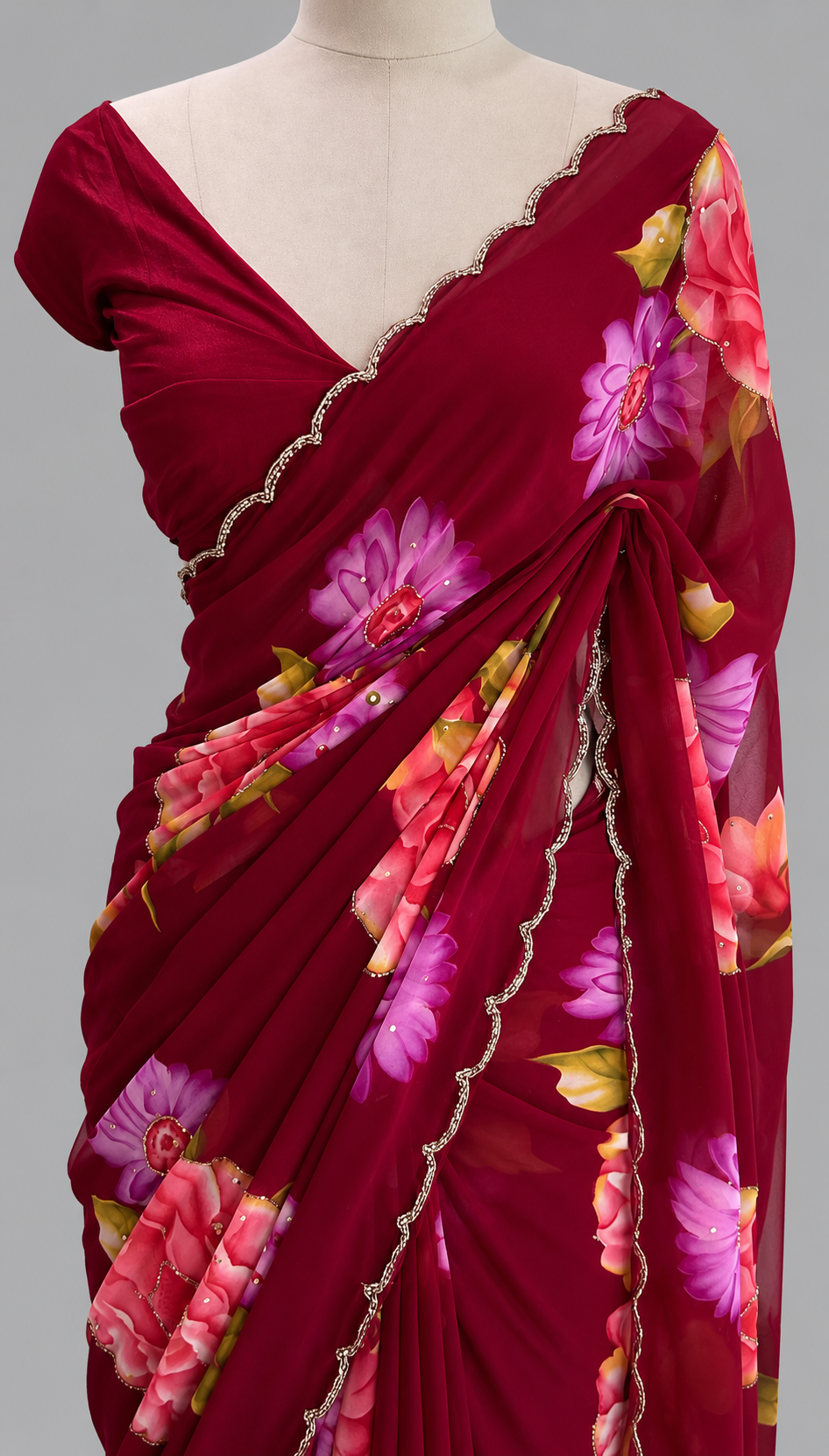 Georgette Cut Dana Saree with Large-Scale Rose & Lotus Print, Scalloped Border