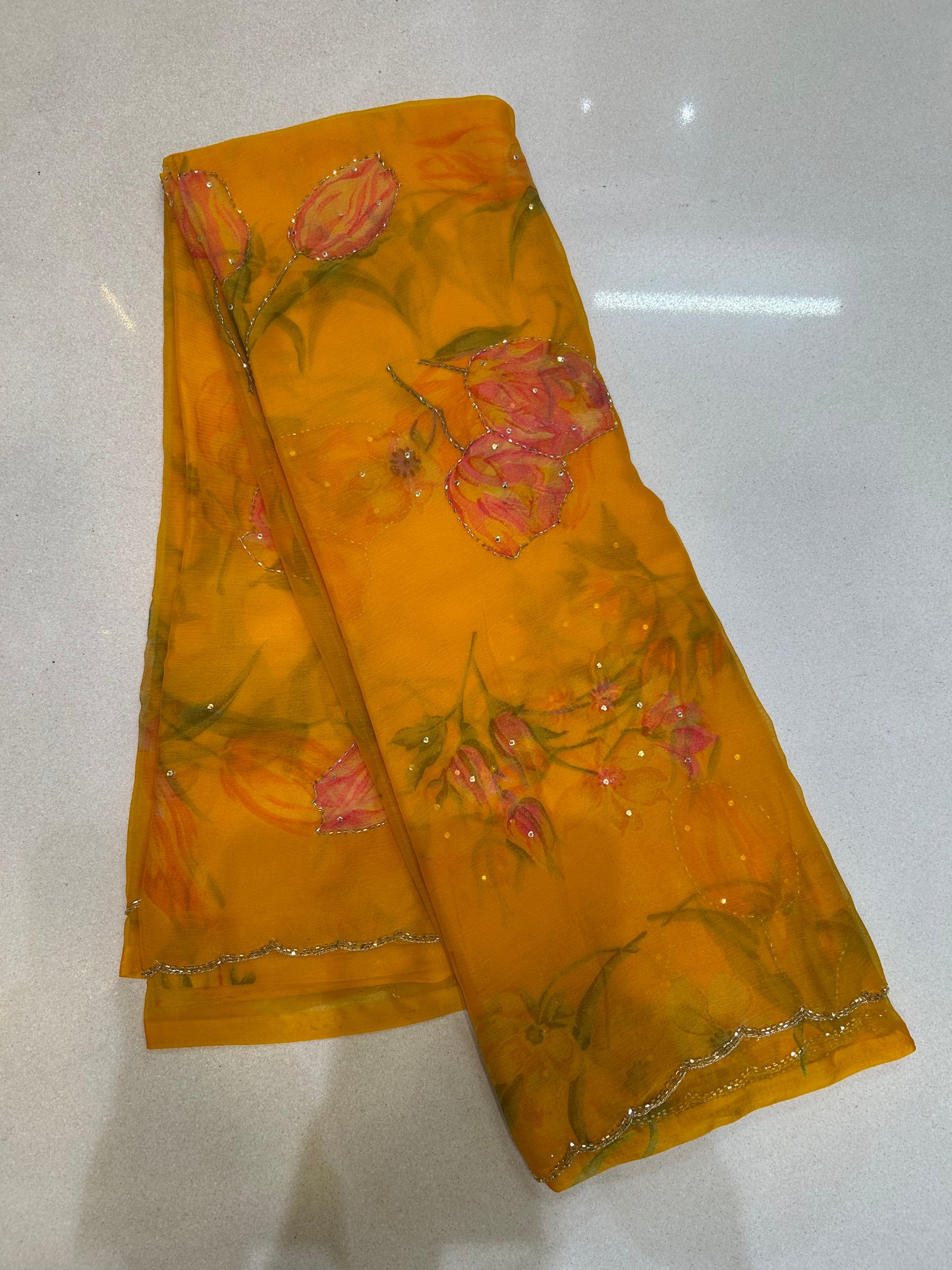 Radiant Flora Chiffon Saree: Meticulous Cut Dana Artistry with Scalloped Edge