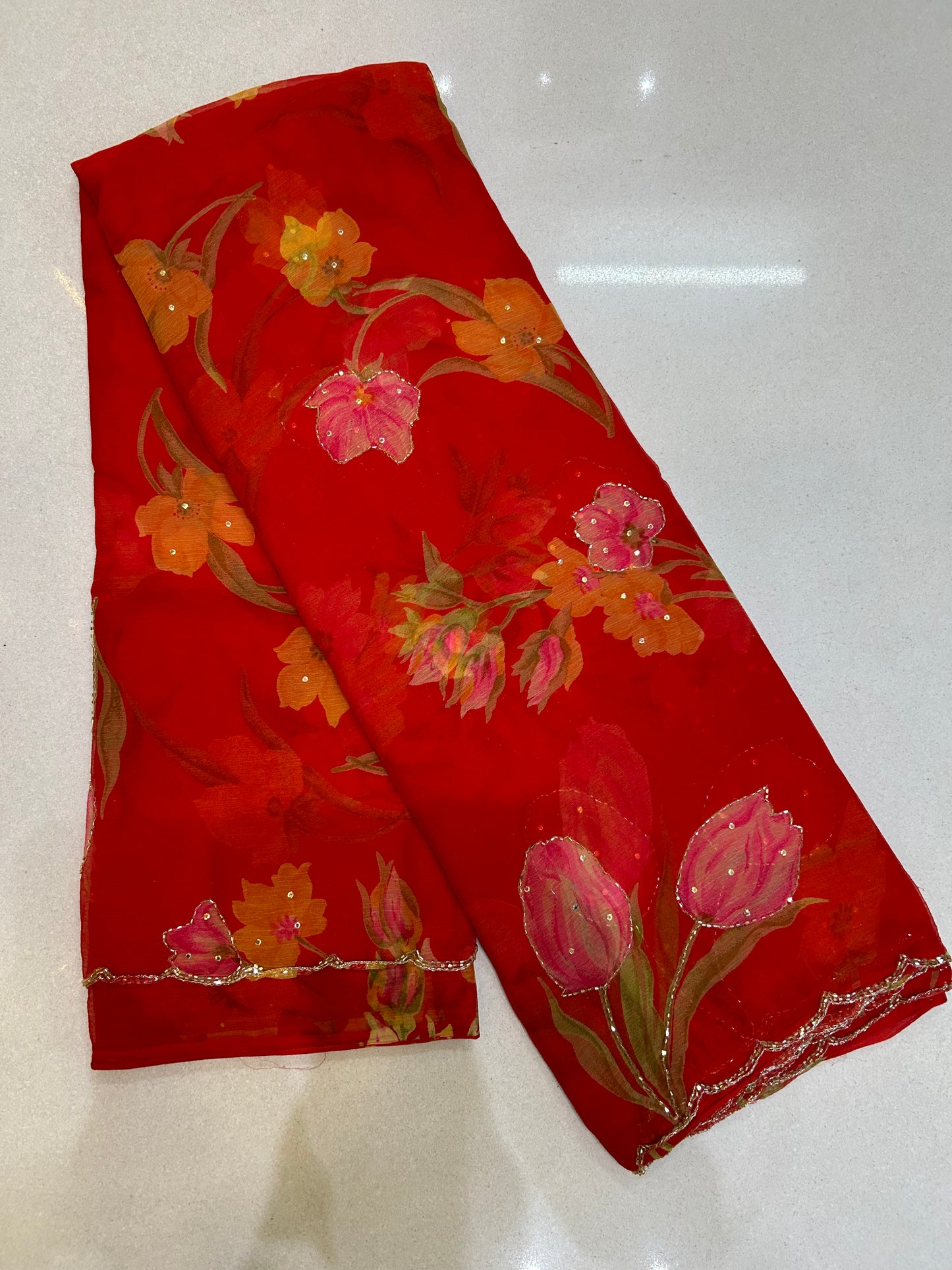 Radiant Flora Chiffon Saree: Meticulous Cut Dana Artistry with Scalloped Edge