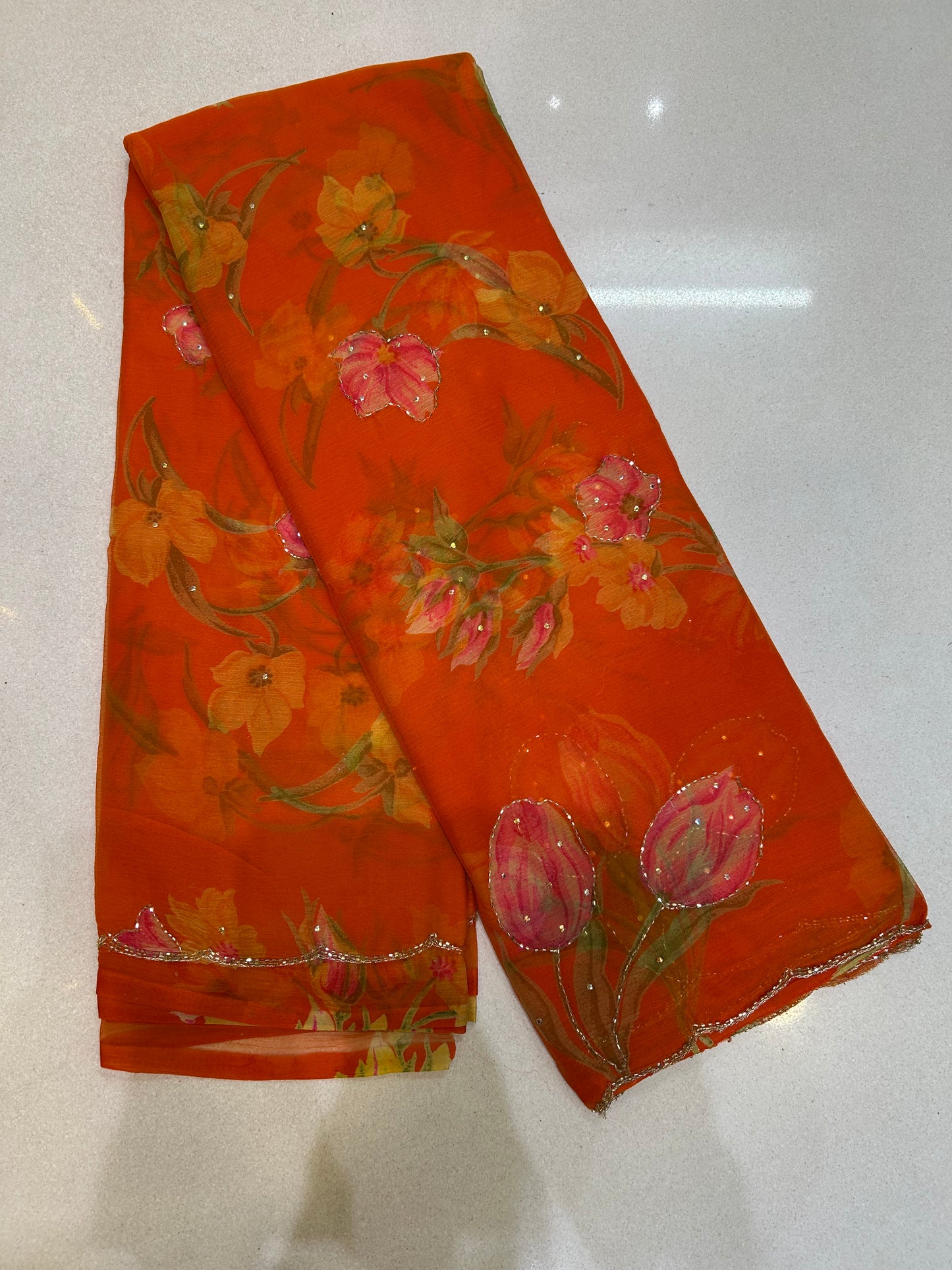 Radiant Flora Chiffon Saree: Meticulous Cut Dana Artistry with Scalloped Edge