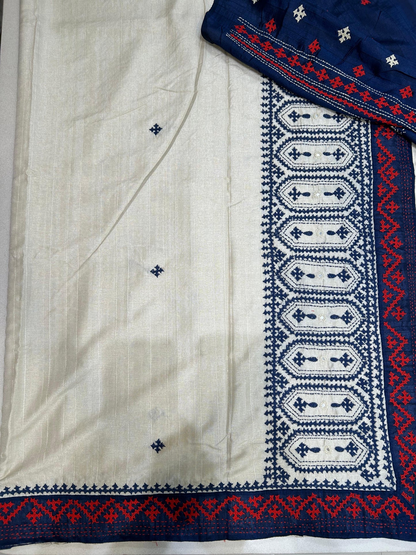 Art Silk with Kutch Work Pallu & Border