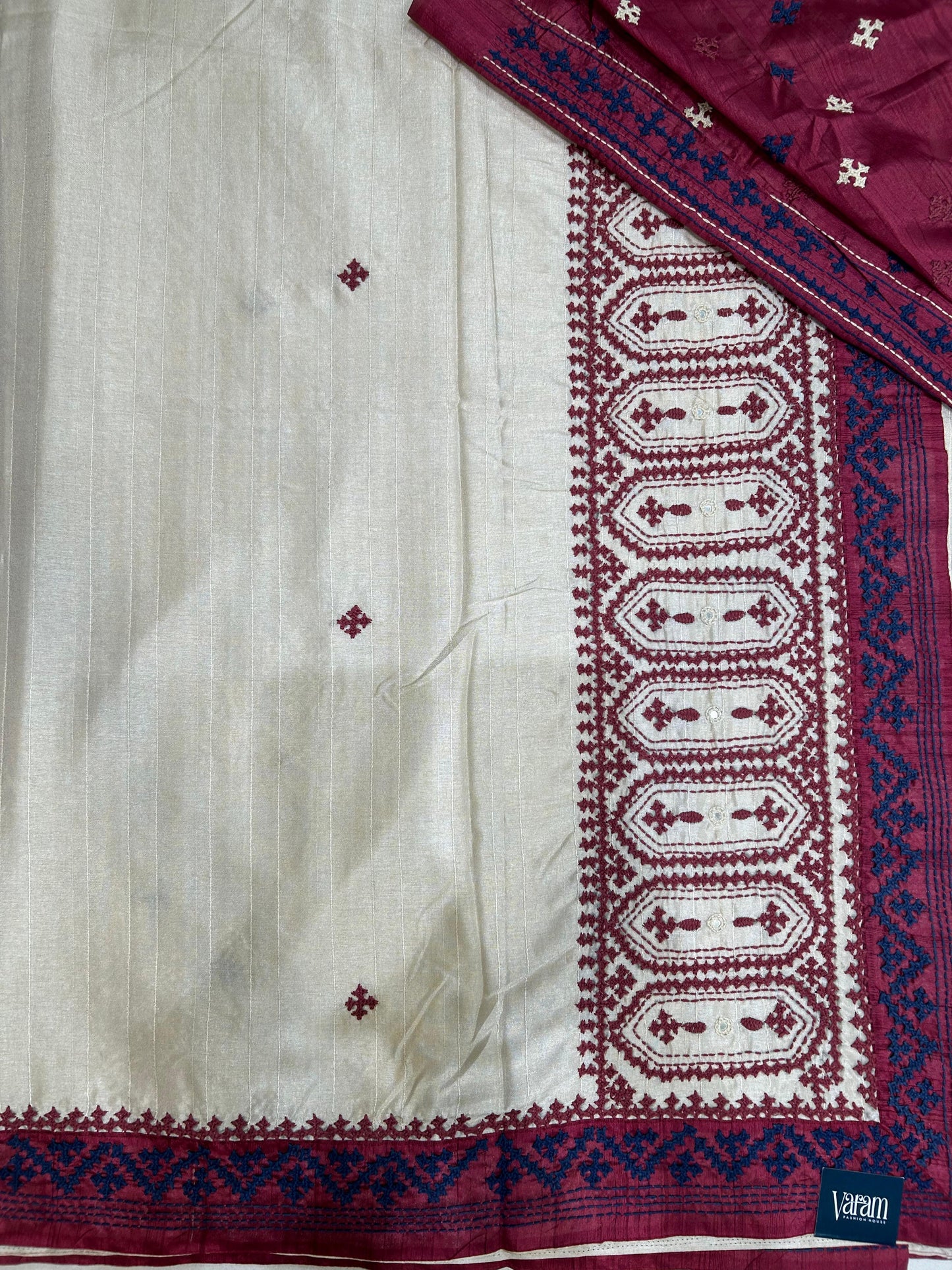 Art Silk with Kutch Work Pallu & Border